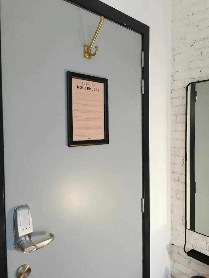 Ferienwohnung Shway - The Light Blue Parrot Antwerpen Apartment